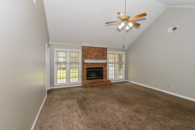 7869 Tankard Dr