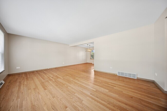 Photo - 2115 E Euclid Ave House