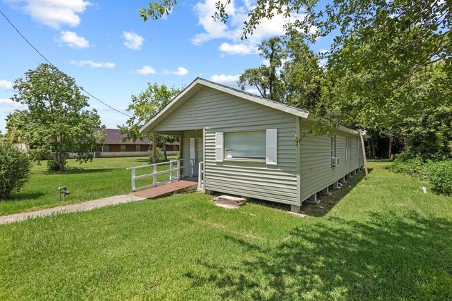 Photo - 655 N 2nd St