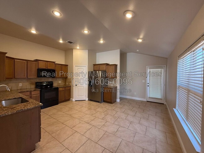 Photo - 7064 96th St