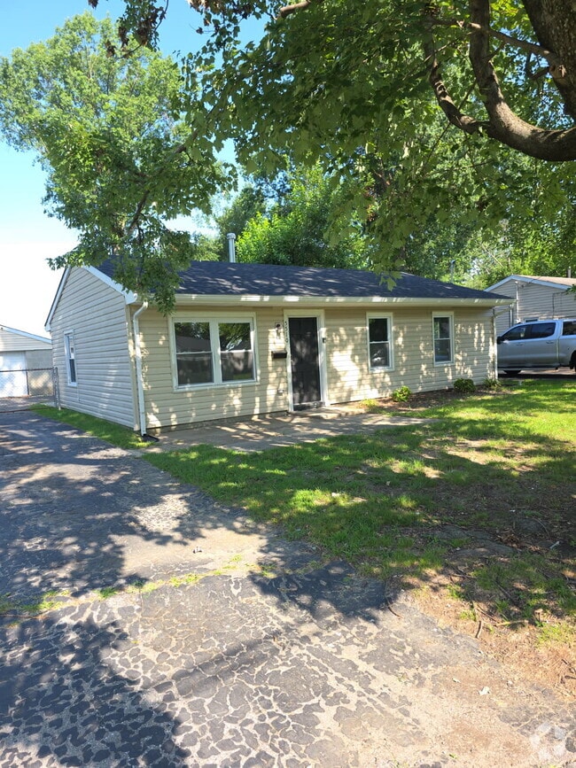 Building Photo - 5510 Halstead Ave Rental