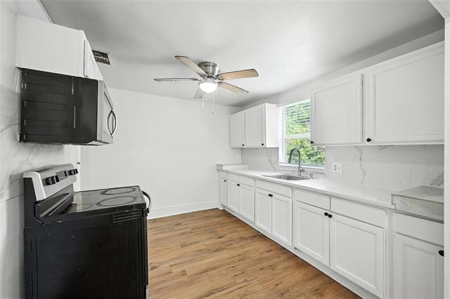 Photo - 903 W Baker St