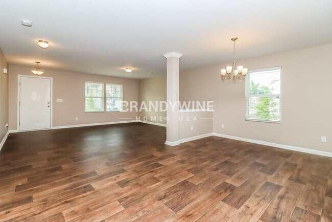 Photo - One Month of FREE RENT!