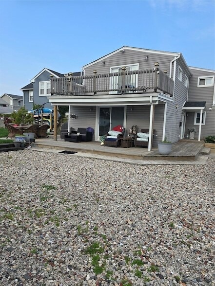 Photo - 18 Julian Pl Unit Main