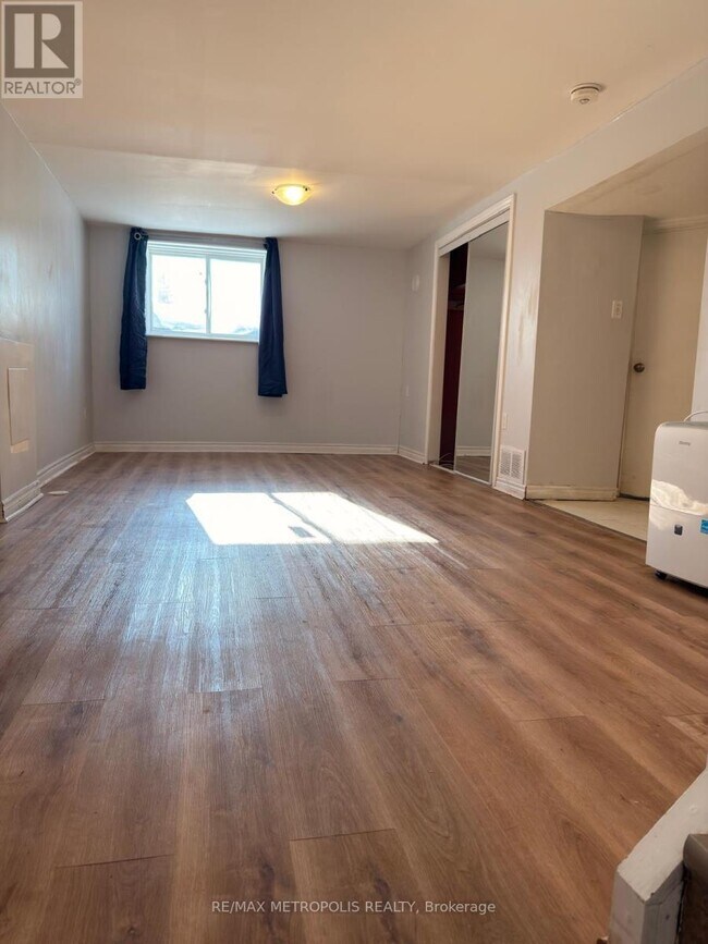 Photo - 78 Harold St