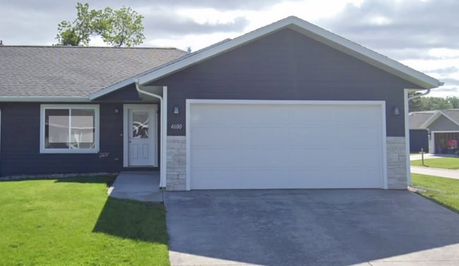 Photo - 4600 W Graceland Ct