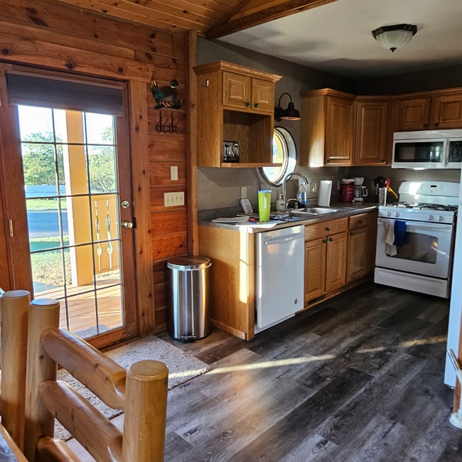 Photo - 424 Overlook Ct