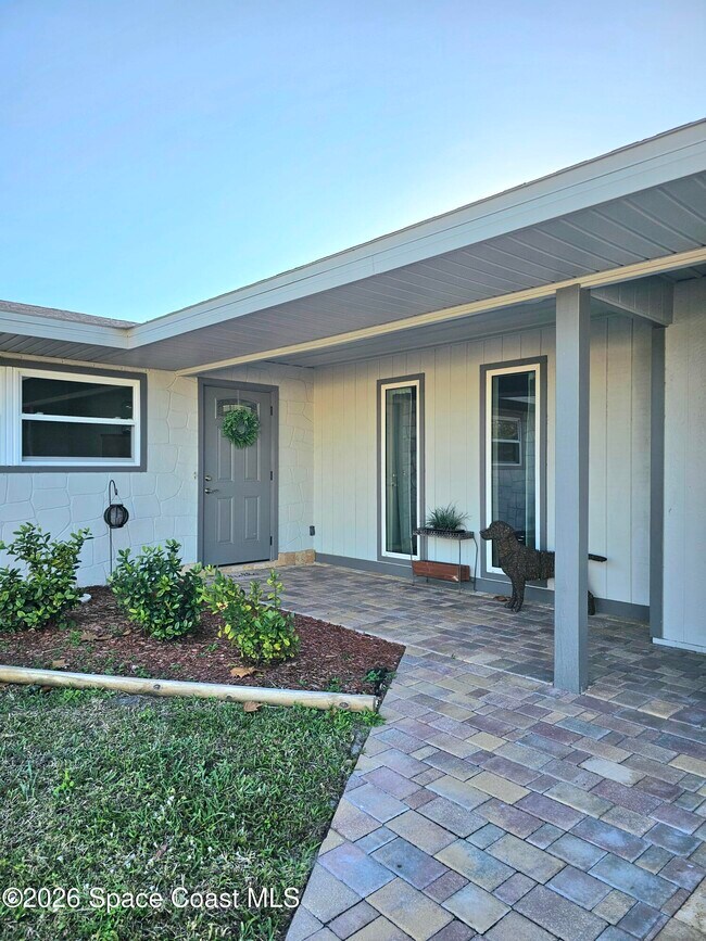 Photo - 872 Sadnet Cir NE