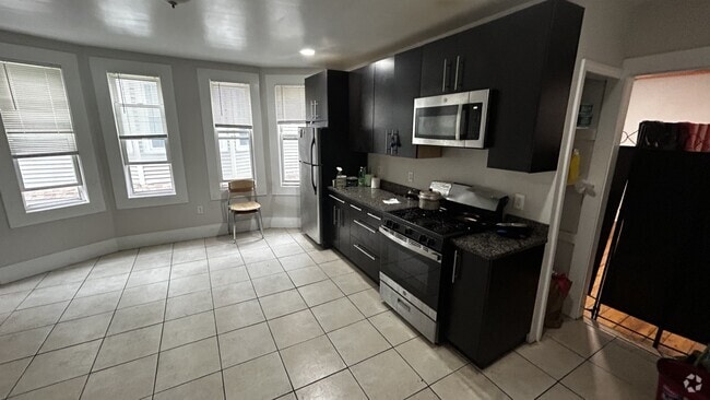Building Photo - 3147-3149 Washington St. Rental