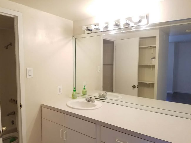 Photo - 7510 Hornwood Dr Unit 1506