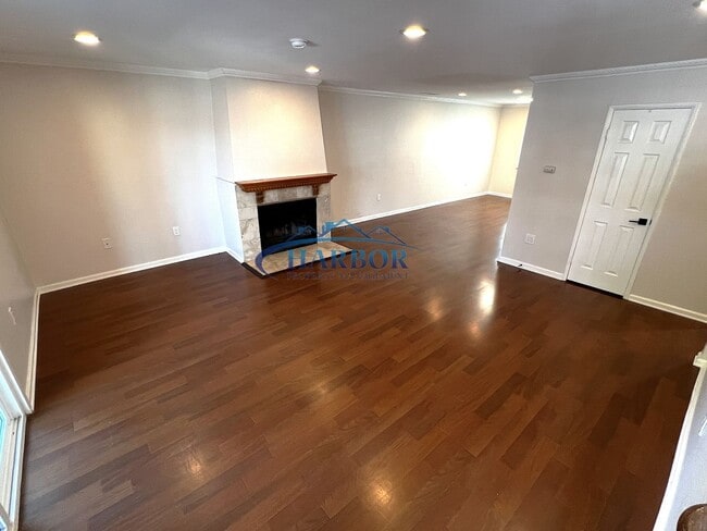 Photo - MOVE IN SPECIAL $1,000 OFF 1st Months Rent