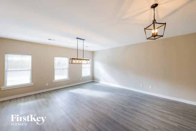 267 Lakewood Ln