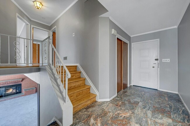 Photo - 67 Malvern Ln