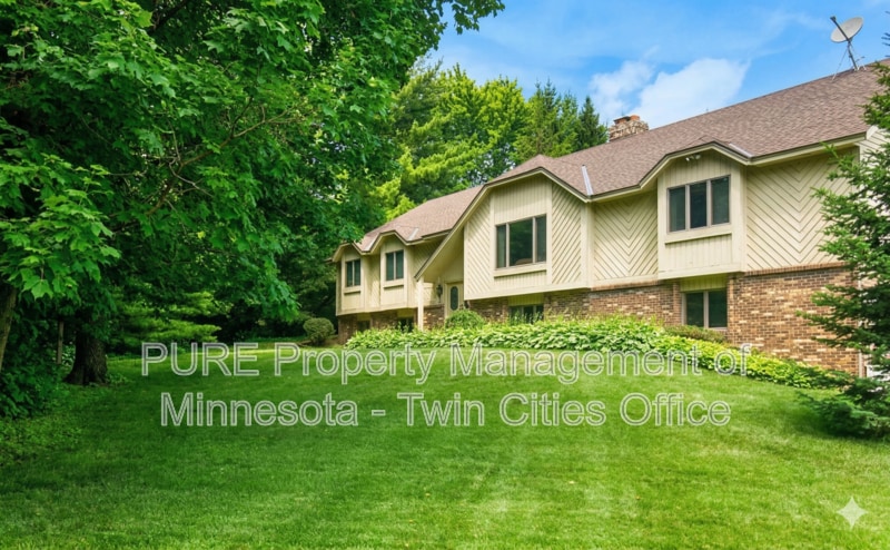 Photo - 670 170th St E