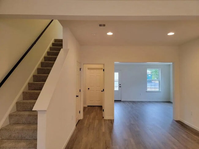 Photo - 2058 Main St Unit #2