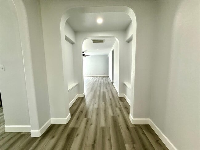 Photo - 1713 Bowerton Dr