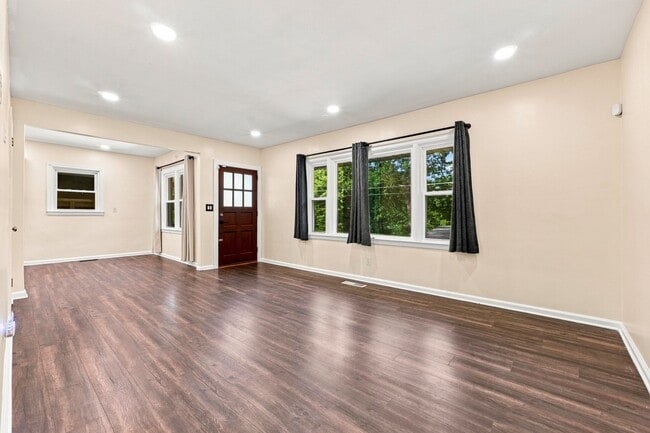 Photo - 2875 Orion Dr