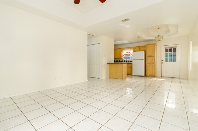 1014 S Lexington Cir Unidad 1