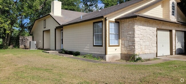 Building Photo - 1817 Chambers St Unit A Rental