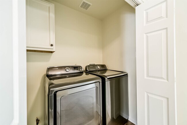 Photo - 6219 Summerville Ln