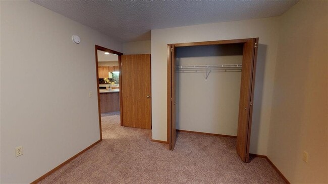 Oxbow Park Apartments
