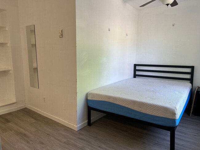 Photo - 61 Walnut St Unit Apt 2F