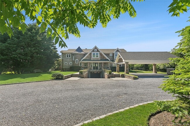 Photo - 61A S Bay Ave