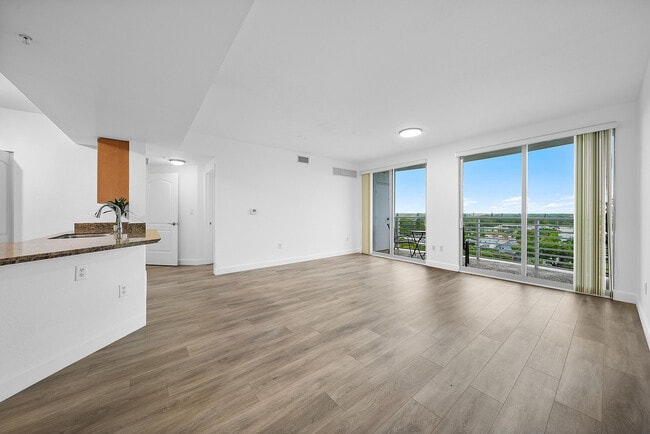 Photo - 1830 Radius Dr Unit 806