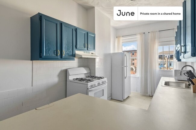 Photo - Room in Shared 4 bed/1 bath home Unidad C