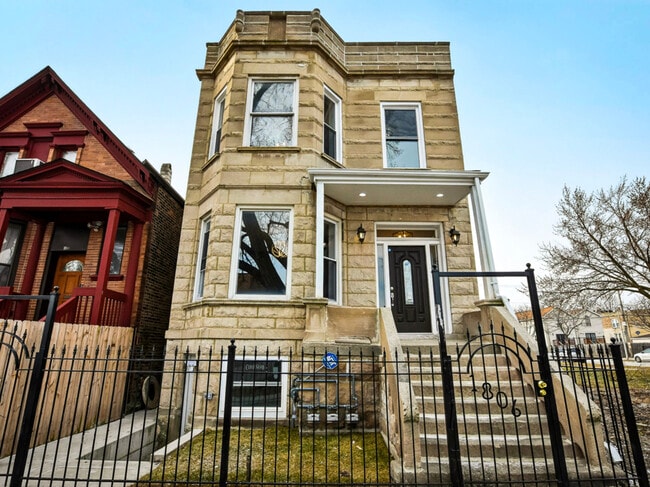 Photo - 1806 S Trumbull Ave House