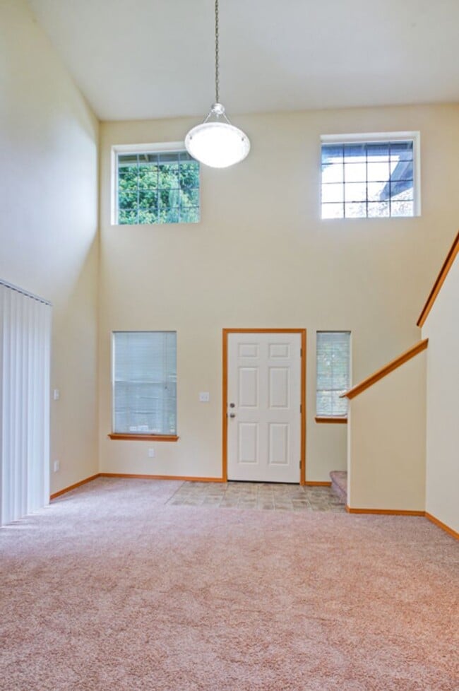 Photo - **$500 MOVE IN CREDIT if move in occurs pr...