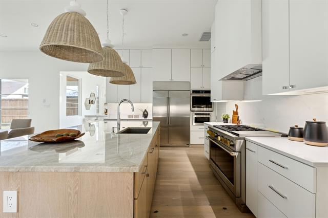 Photo - 7526 Kenwell St