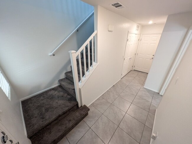 Photo - 664 Vetiver Ln