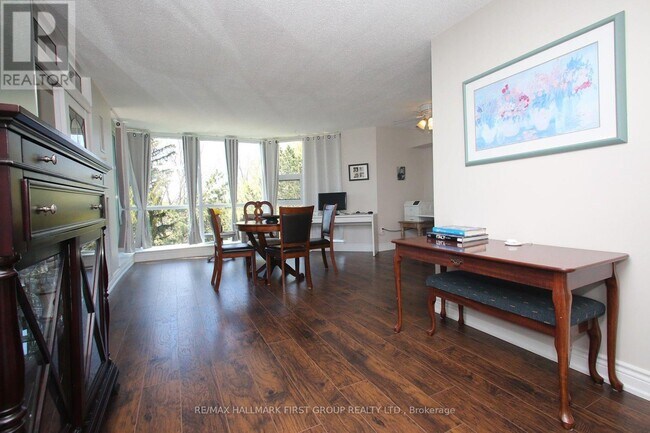 Photo - 20 Dean Park Rd Unit 505