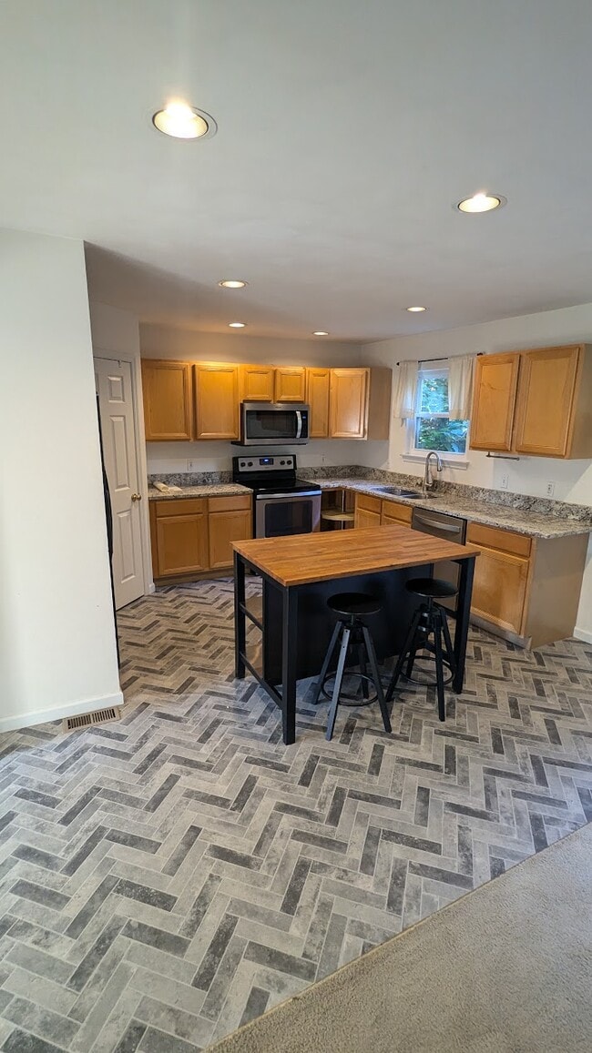 2562 Creve Coeur Dr