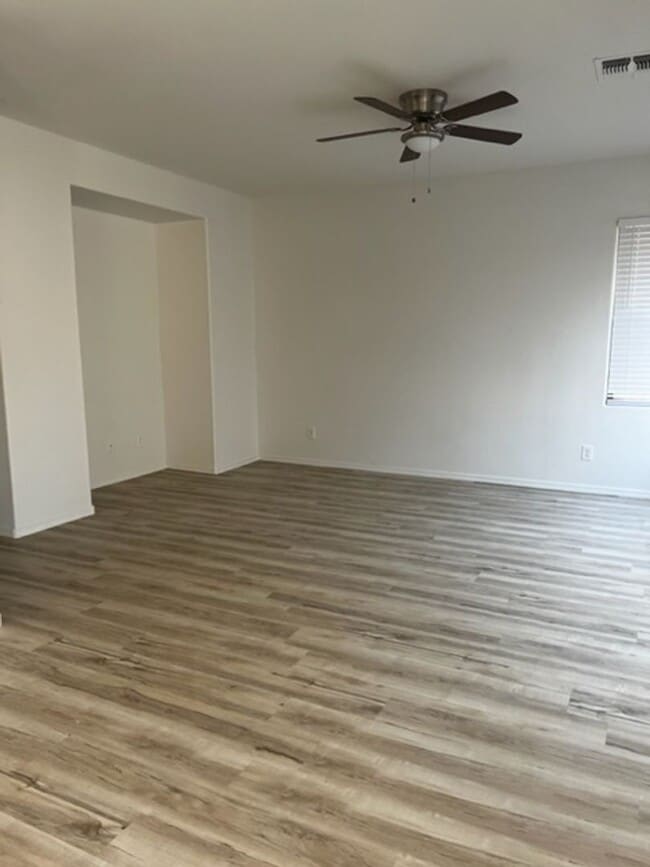 Photo - POWER/RAY 4 BEDROOM IN GATEWAY VILLAGE IN GILBERT!