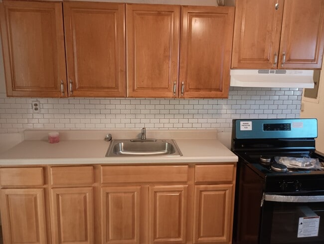 449 Cook Ave