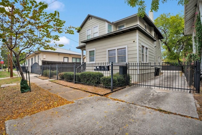 Photo - 618 Atlanta Ave Unidad 4