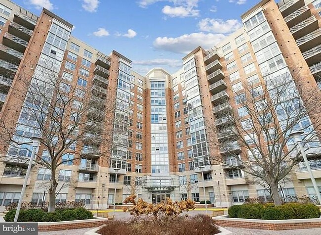 Building Photo - 11800 Sunset Hills Rd Unit 621 Rental