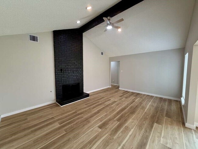 Photo - 11315 Paramount Ln