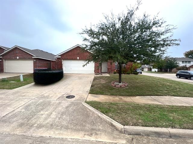 Building Photo - 1923 Pin Oak Ln