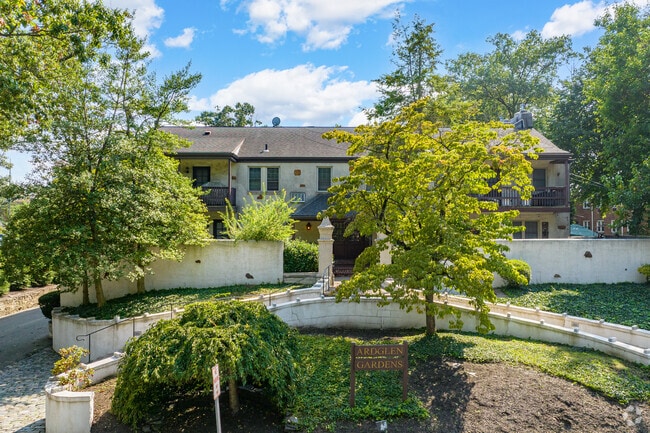 Ardglen Gardens Apartments