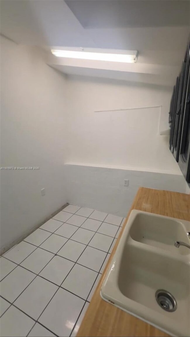 Photo - 1340 Peri St Unidad D