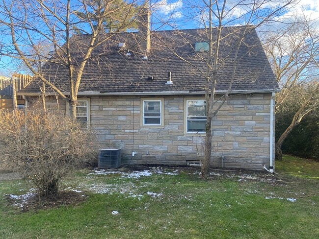 Photo - 95 Sycamore Ave