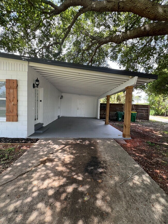 Photo - 1221 Cypress Ln