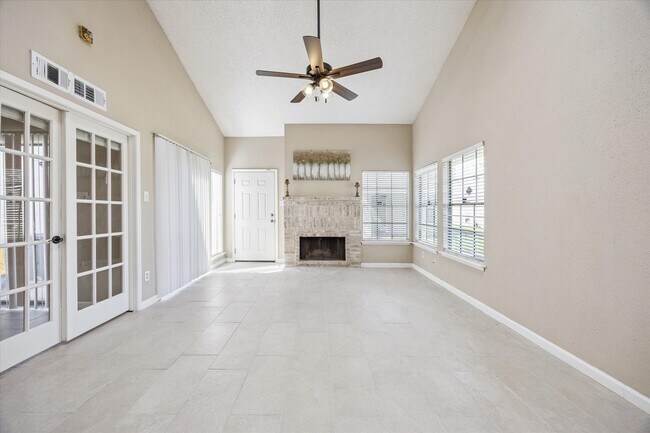 Photo - 11957 Bob White Dr Unit 863