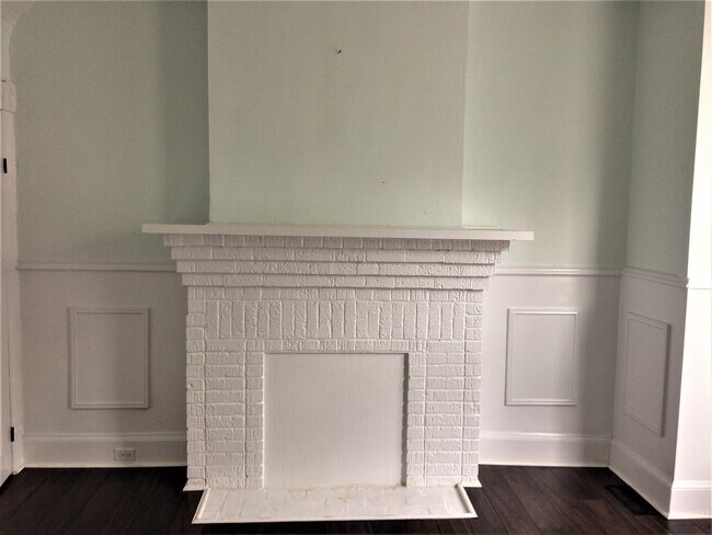 Photo - 525 St James St