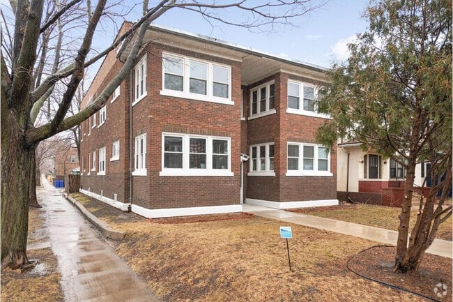 Building Photo - 1517 Portland Ave Unit C Rental