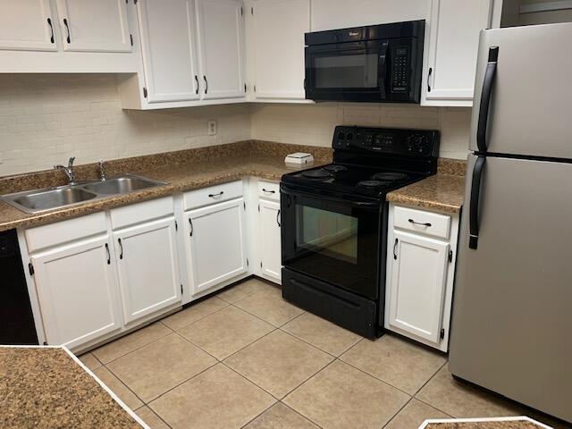 9 Hidden Cove Cir