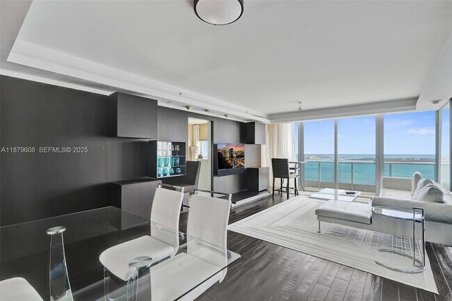 Building Photo - 1331 Brickell Bay Dr Unit 3903